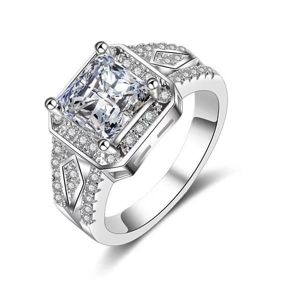 Luxury Crystal Engagement Rings - Picture 2 of 4